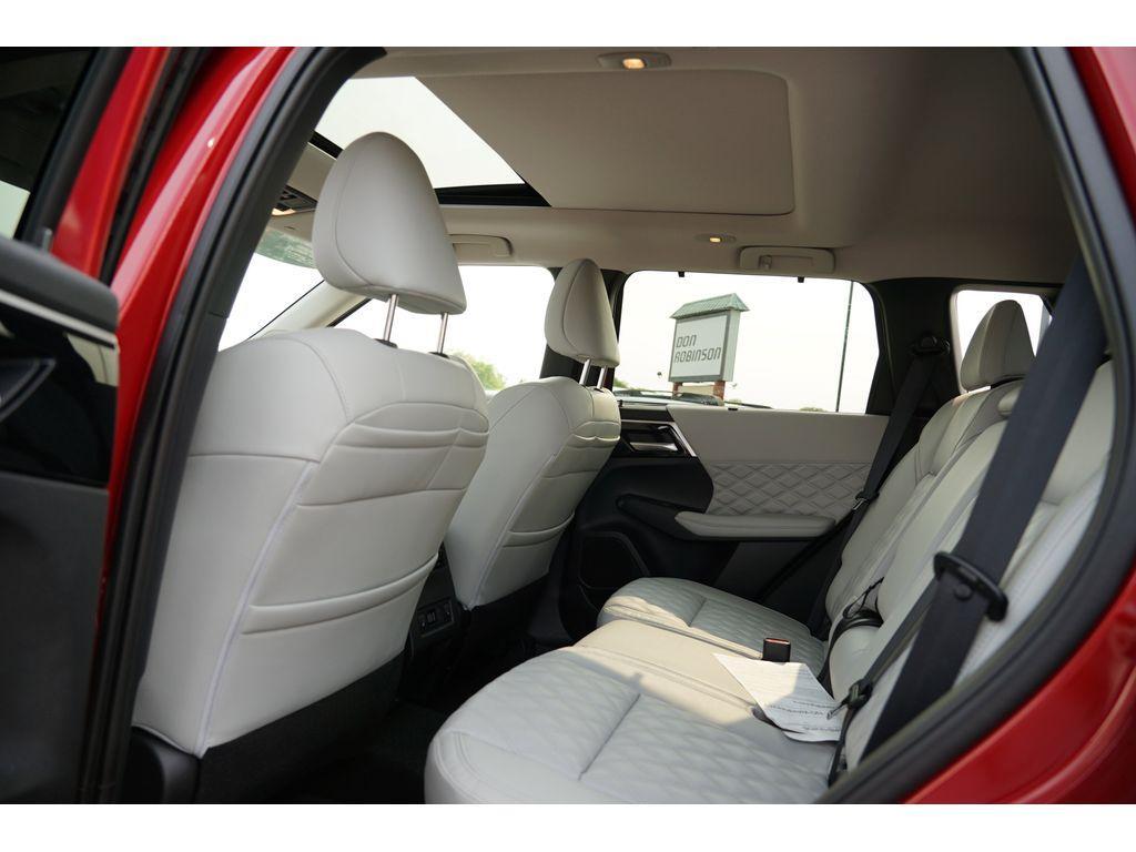 used 2024 Mitsubishi Outlander car, priced at $32,499