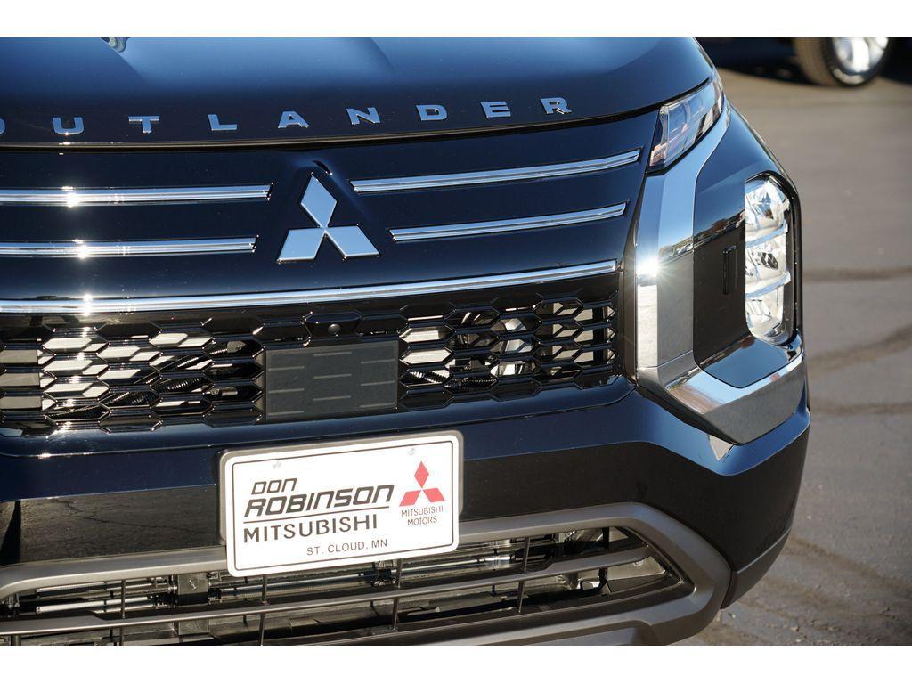 new 2025 Mitsubishi Outlander car, priced at $30,313