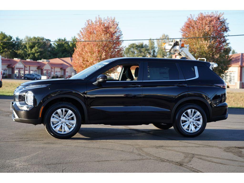 new 2025 Mitsubishi Outlander car, priced at $30,313
