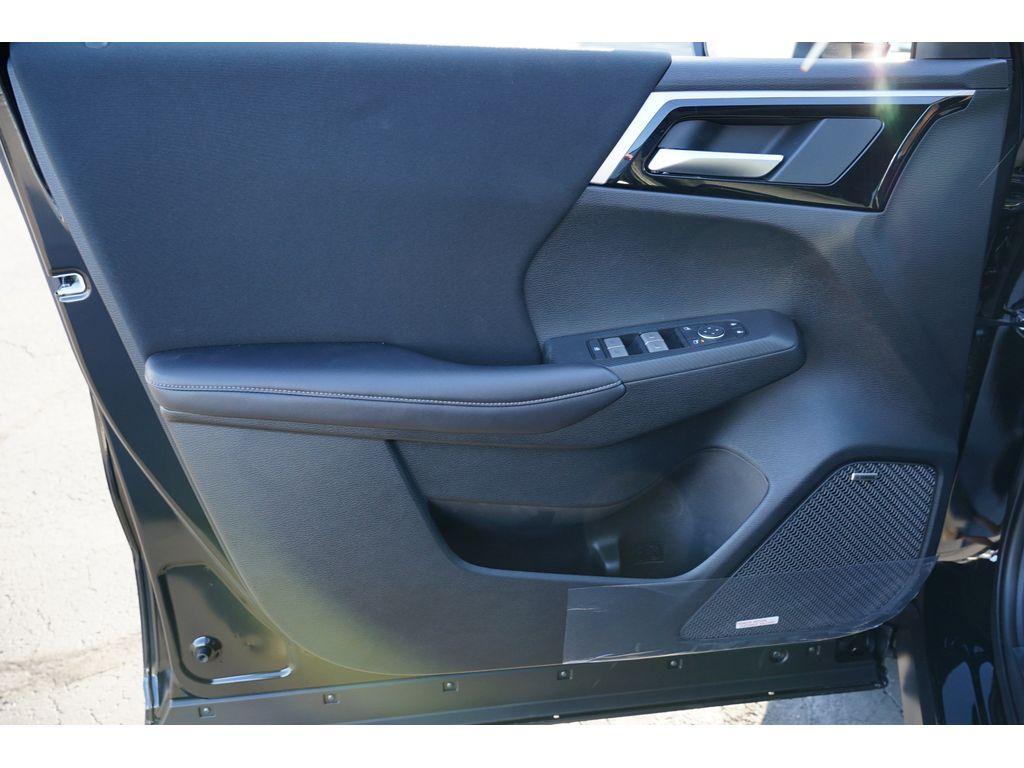 new 2025 Mitsubishi Outlander car, priced at $30,313