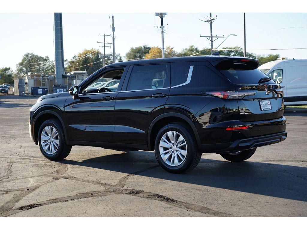 new 2025 Mitsubishi Outlander car, priced at $30,313