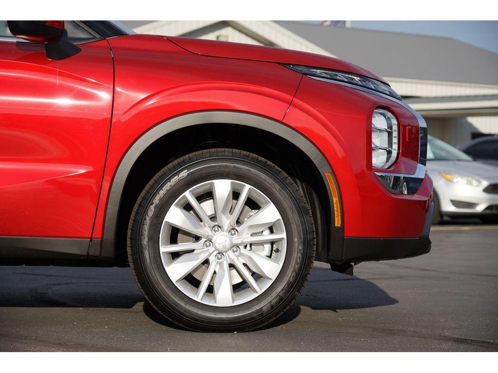 new 2025 Mitsubishi Outlander car, priced at $30,842