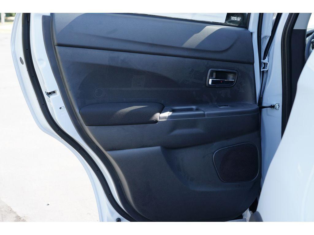 new 2025 Mitsubishi Outlander Sport car