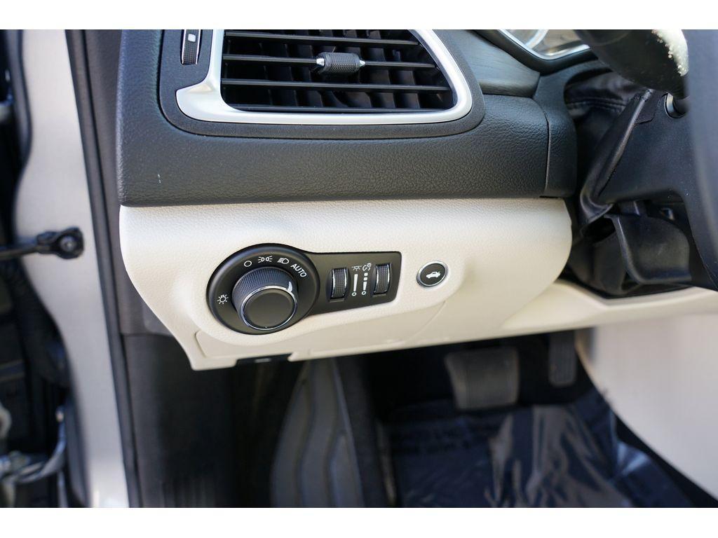 used 2016 Chrysler 200 car, priced at $13,999