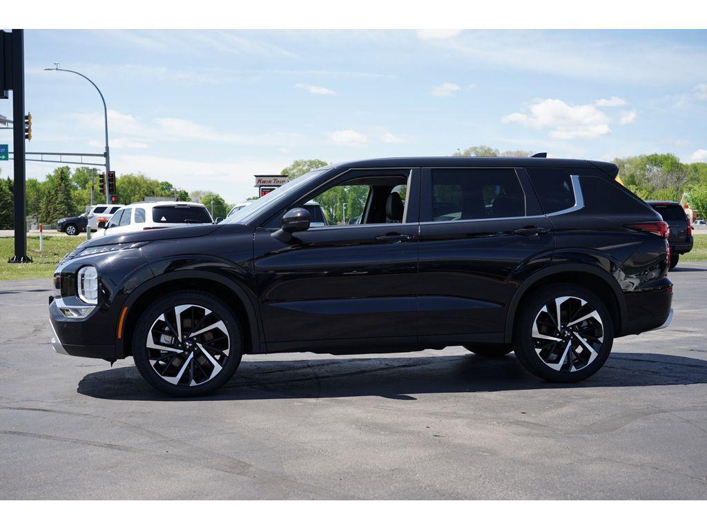 used 2024 Mitsubishi Outlander car, priced at $29,499