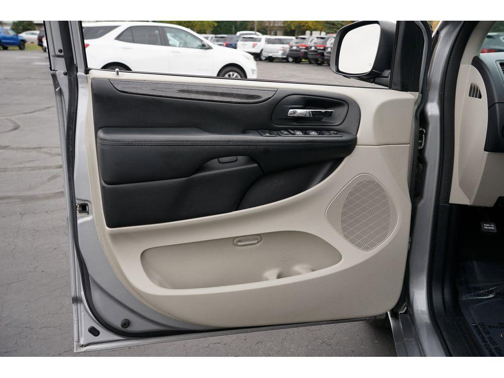 used 2017 Dodge Grand Caravan car, priced at $14,999