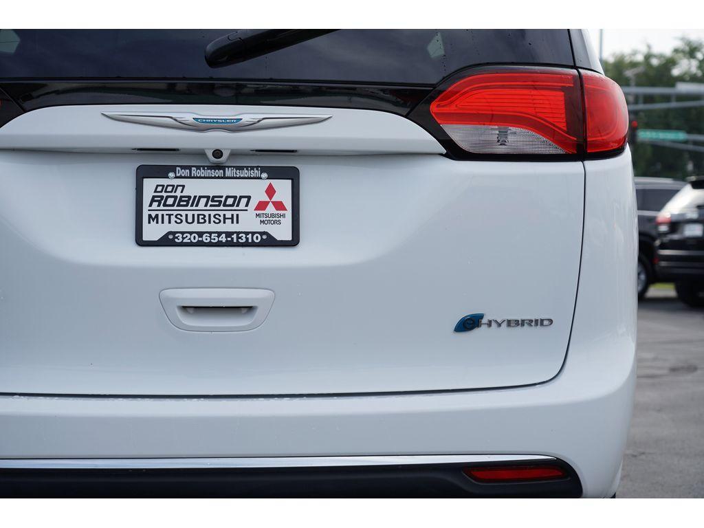 used 2017 Chrysler Pacifica Hybrid car, priced at $19,999