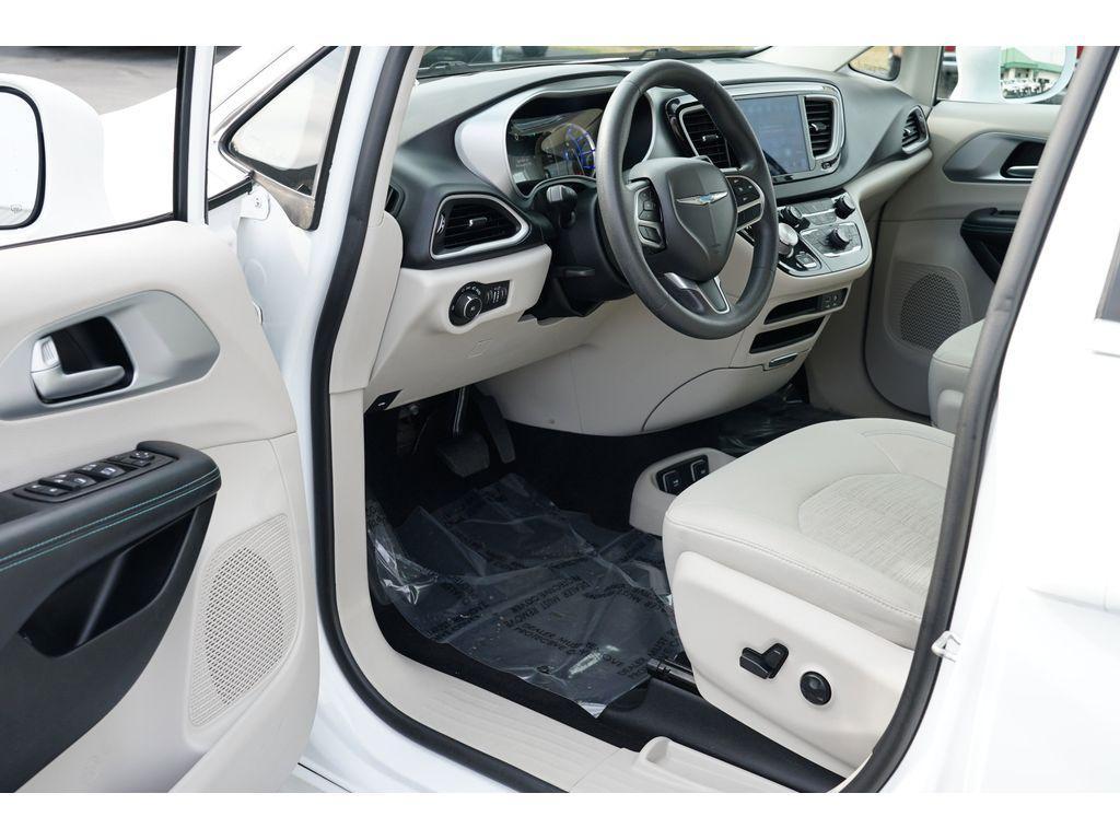 used 2017 Chrysler Pacifica Hybrid car, priced at $19,999