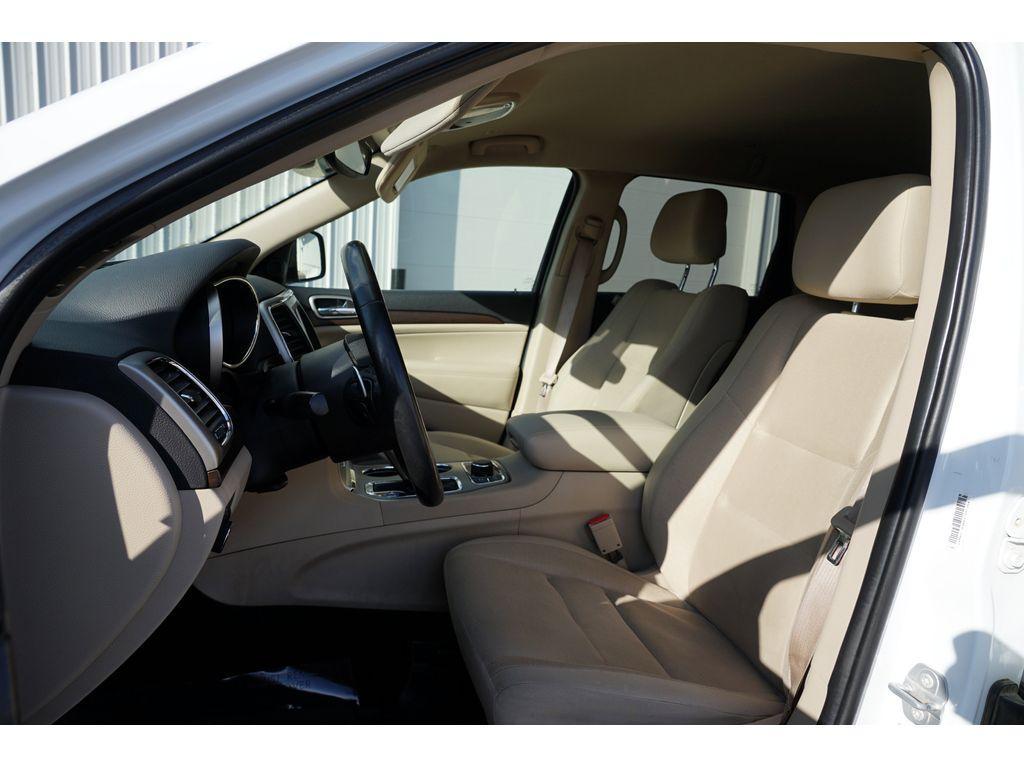 used 2017 Jeep Grand Cherokee car, priced at $17,999