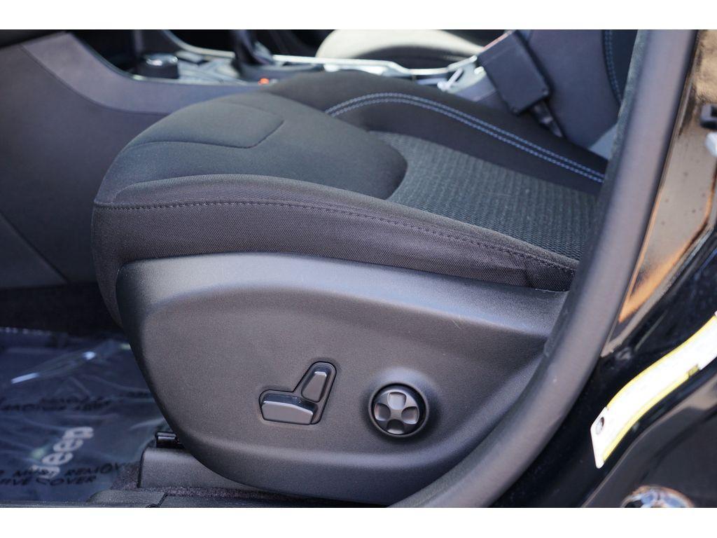used 2019 Jeep Cherokee car, priced at $16,999