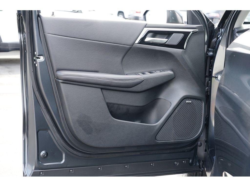 new 2025 Mitsubishi Outlander car