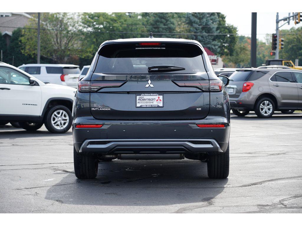 new 2025 Mitsubishi Outlander car