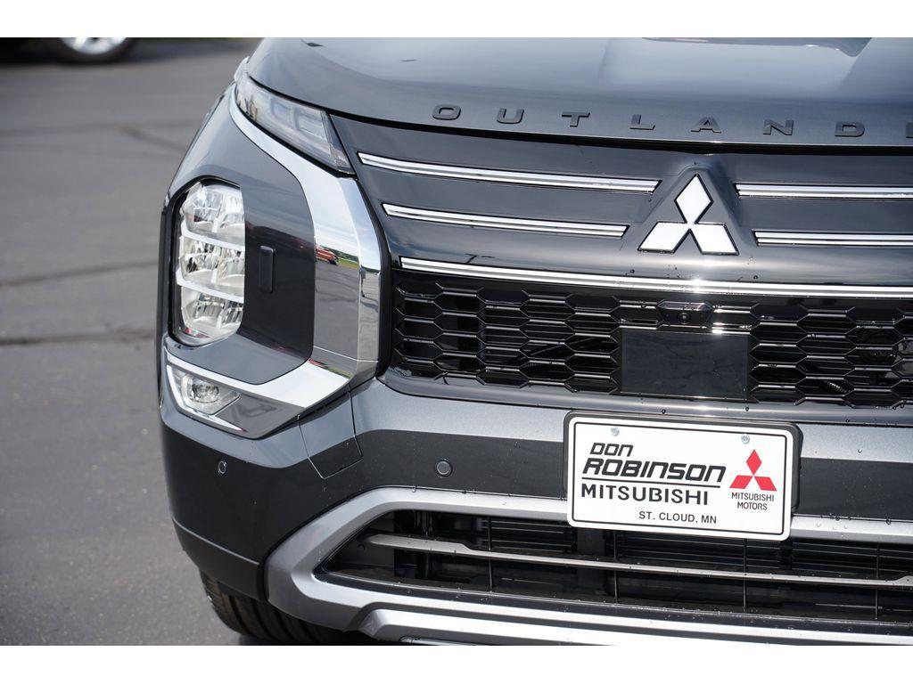 new 2025 Mitsubishi Outlander car