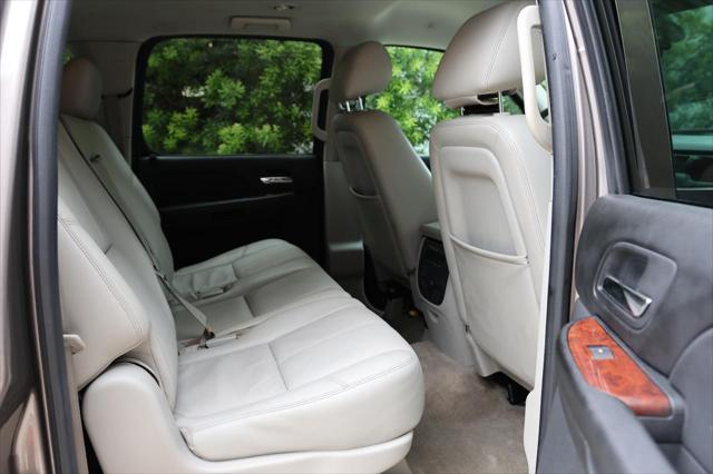 used 2014 GMC Yukon XL car, priced at $12,245
