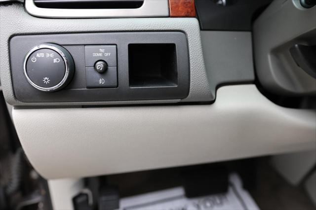 used 2014 GMC Yukon XL car, priced at $12,245