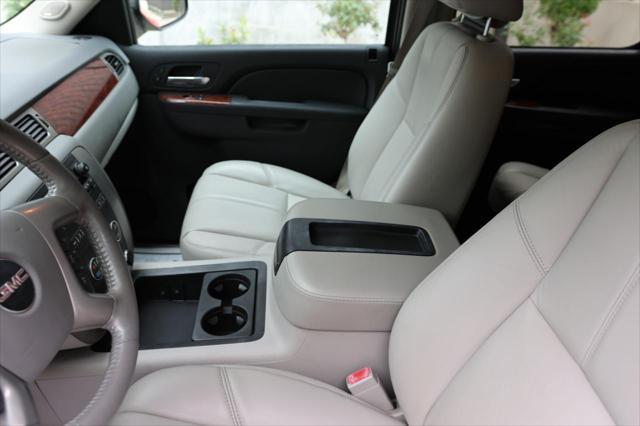 used 2014 GMC Yukon XL car, priced at $12,245