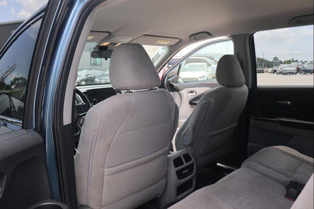 used 2021 Honda Pilot car, priced at $15,999