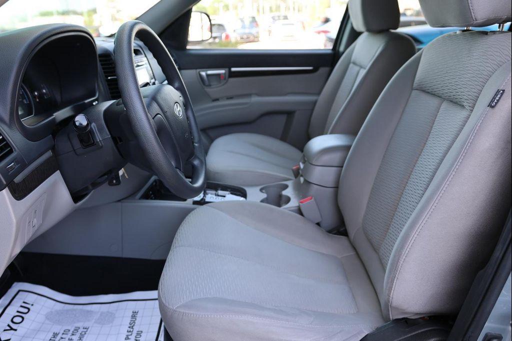 used 2009 Hyundai Santa Fe car, priced at $7,995