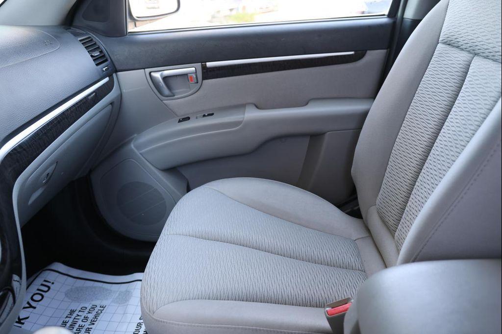 used 2009 Hyundai Santa Fe car, priced at $7,995