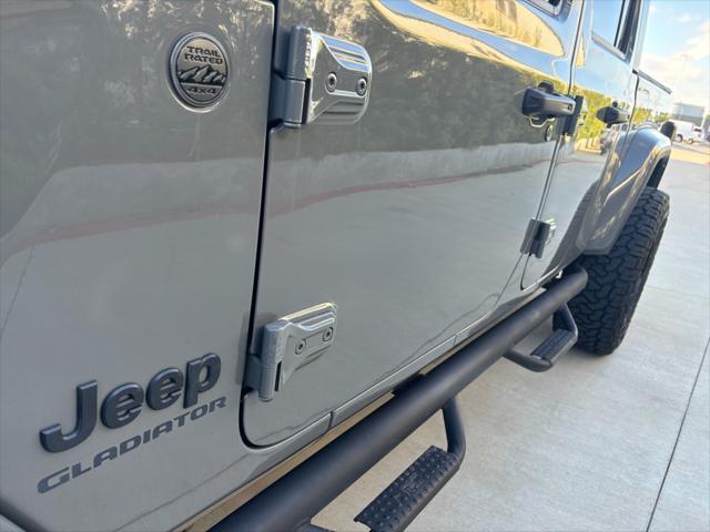 used 2022 Jeep Gladiator car, priced at $31,995