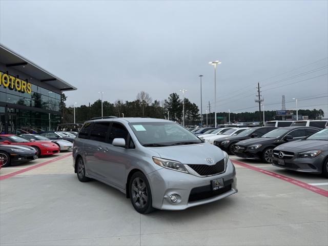 used 2016 Toyota Sienna car, priced at $15,995