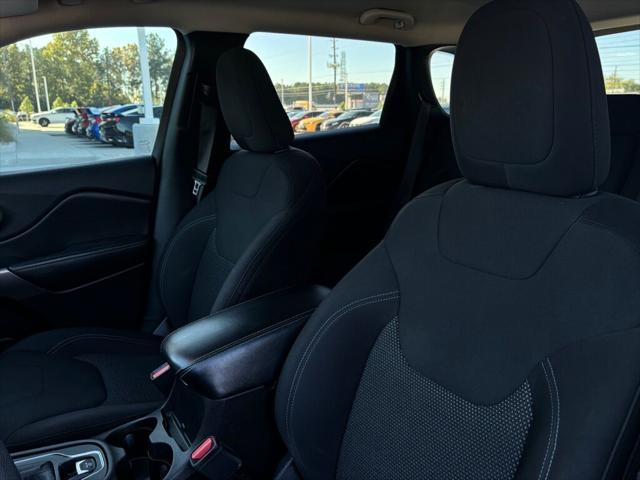 used 2019 Jeep Cherokee car, priced at $12,495