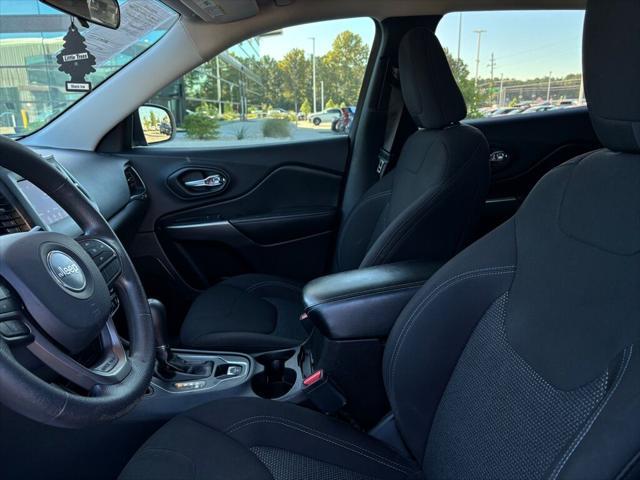 used 2019 Jeep Cherokee car, priced at $12,495