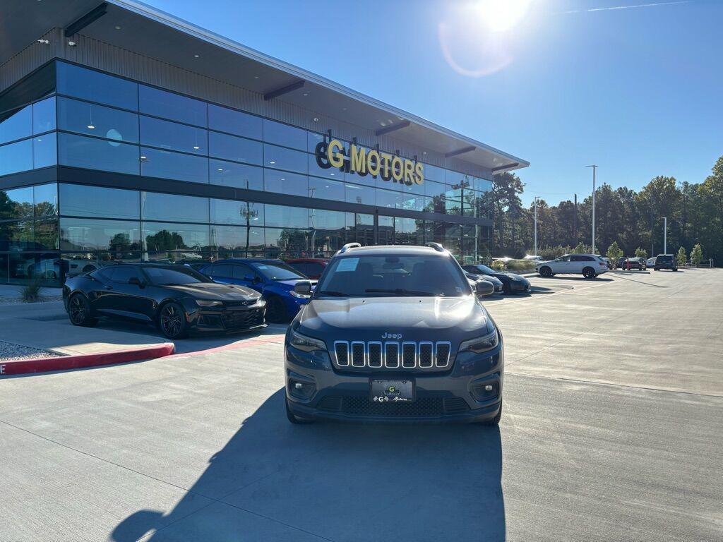 used 2019 Jeep Cherokee car, priced at $10,995