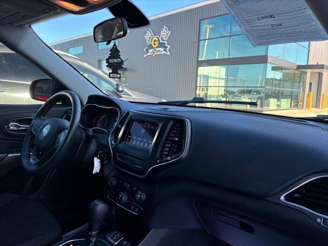used 2019 Jeep Cherokee car, priced at $12,495