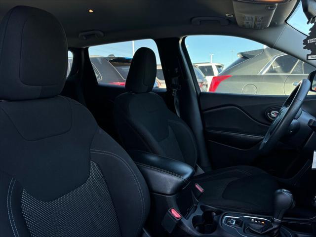 used 2019 Jeep Cherokee car, priced at $12,495