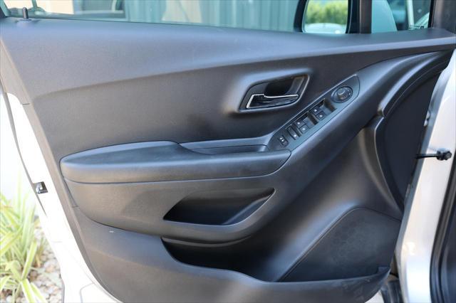 used 2022 Chevrolet Trax car, priced at $16,995