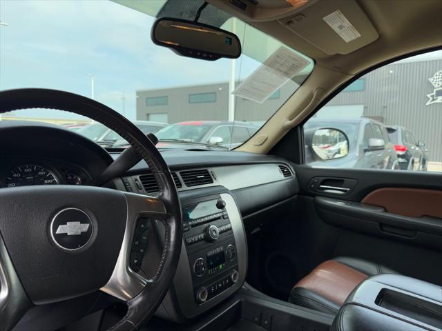 used 2007 Chevrolet Avalanche car, priced at $8,995