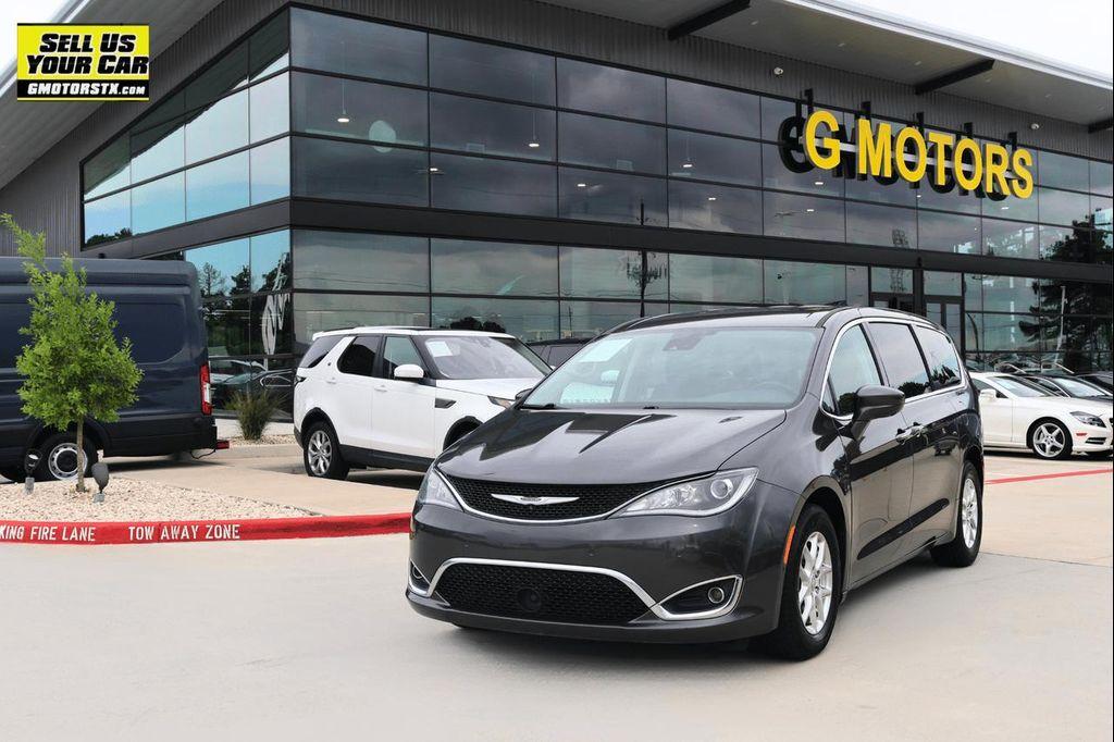used 2020 Chrysler Pacifica car, priced at $14,995