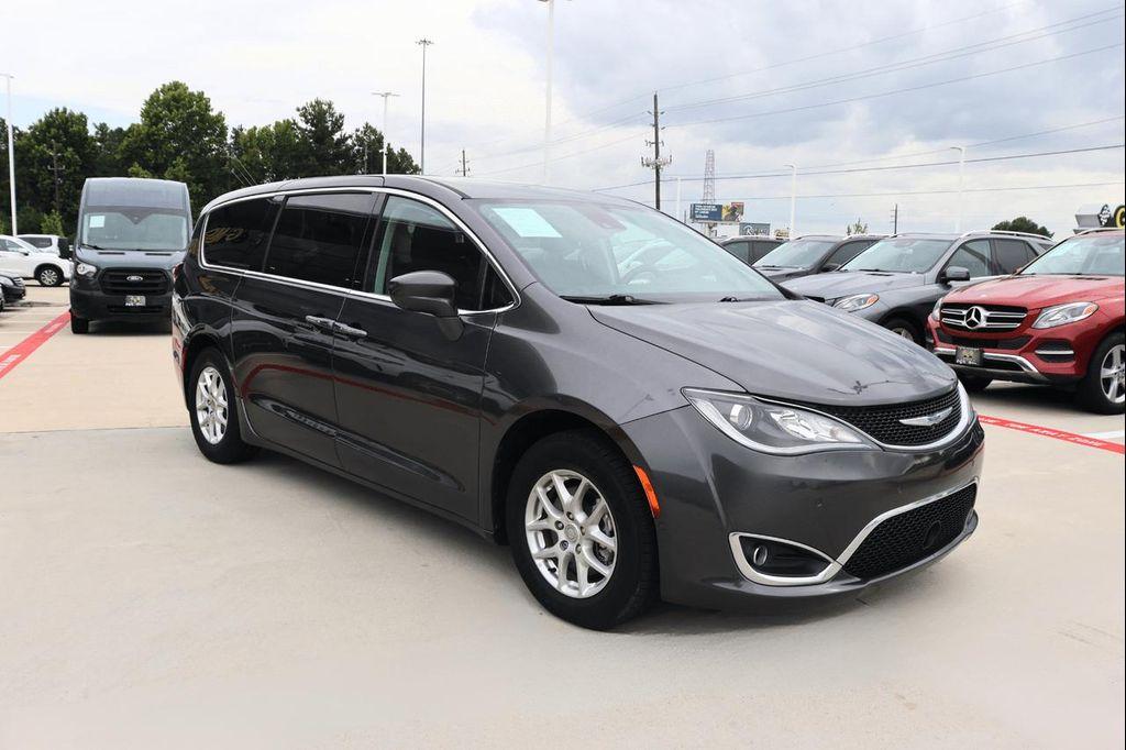 used 2020 Chrysler Pacifica car, priced at $14,995