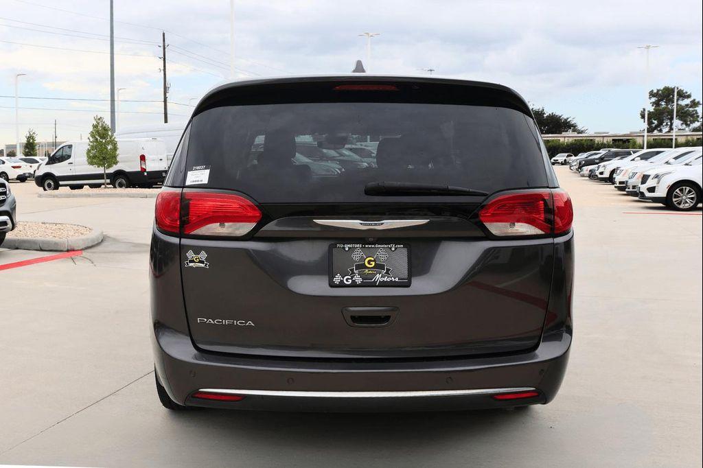 used 2020 Chrysler Pacifica car, priced at $14,995