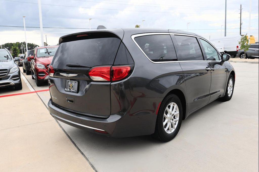 used 2020 Chrysler Pacifica car, priced at $14,995