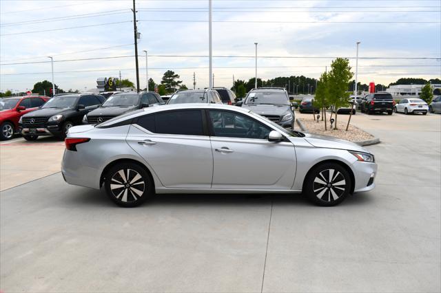 used 2021 Nissan Altima car, priced at $14,999