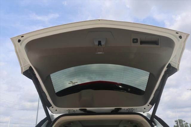 used 2018 Cadillac XT5 car, priced at $13,995