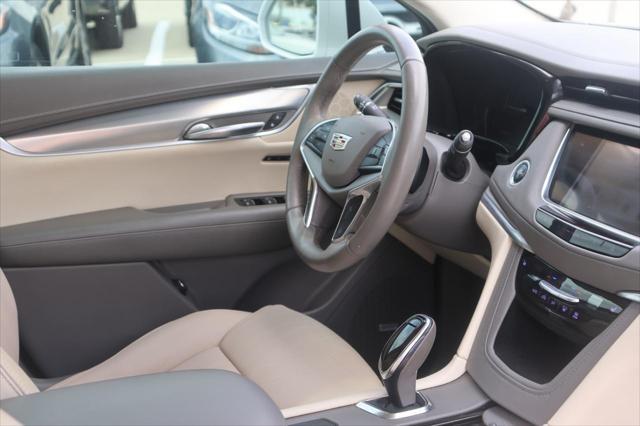 used 2018 Cadillac XT5 car, priced at $13,995