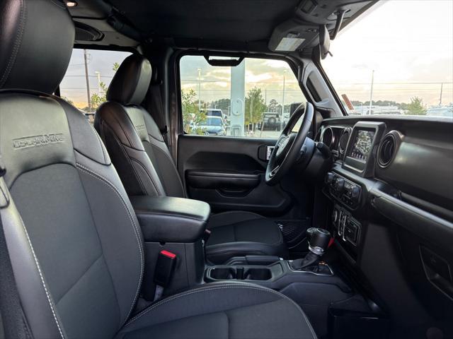 used 2021 Jeep Gladiator car, priced at $25,995