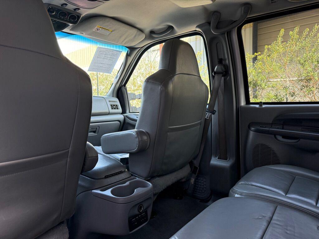 used 2004 Ford Excursion car, priced at $12,995