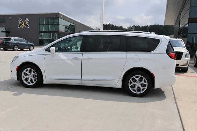 used 2017 Chrysler Pacifica car, priced at $12,995