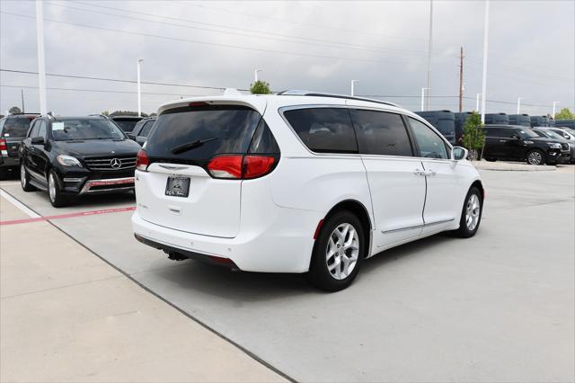used 2017 Chrysler Pacifica car, priced at $12,995