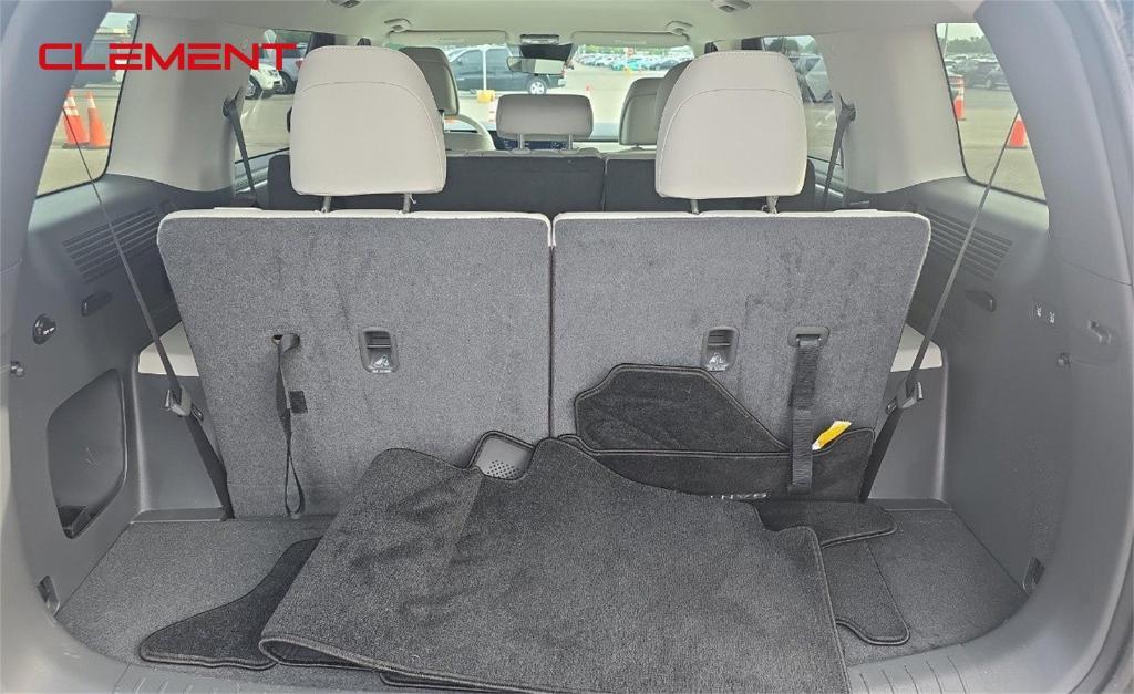 used 2024 Hyundai SANTA FE HEV car, priced at $32,000