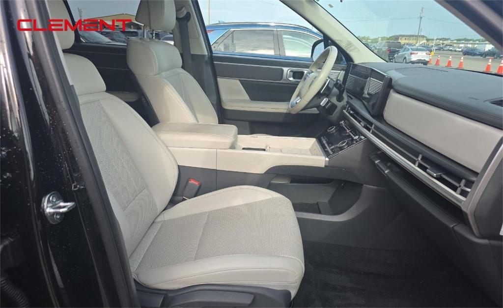 used 2024 Hyundai SANTA FE HEV car, priced at $32,000