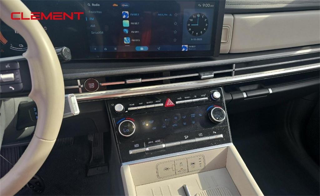 used 2024 Hyundai SANTA FE HEV car, priced at $32,000