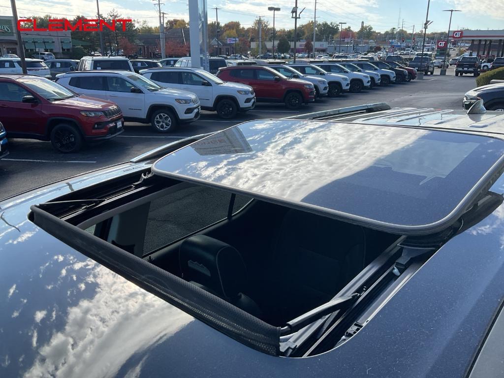 used 2020 Chevrolet Traverse car, priced at $22,500