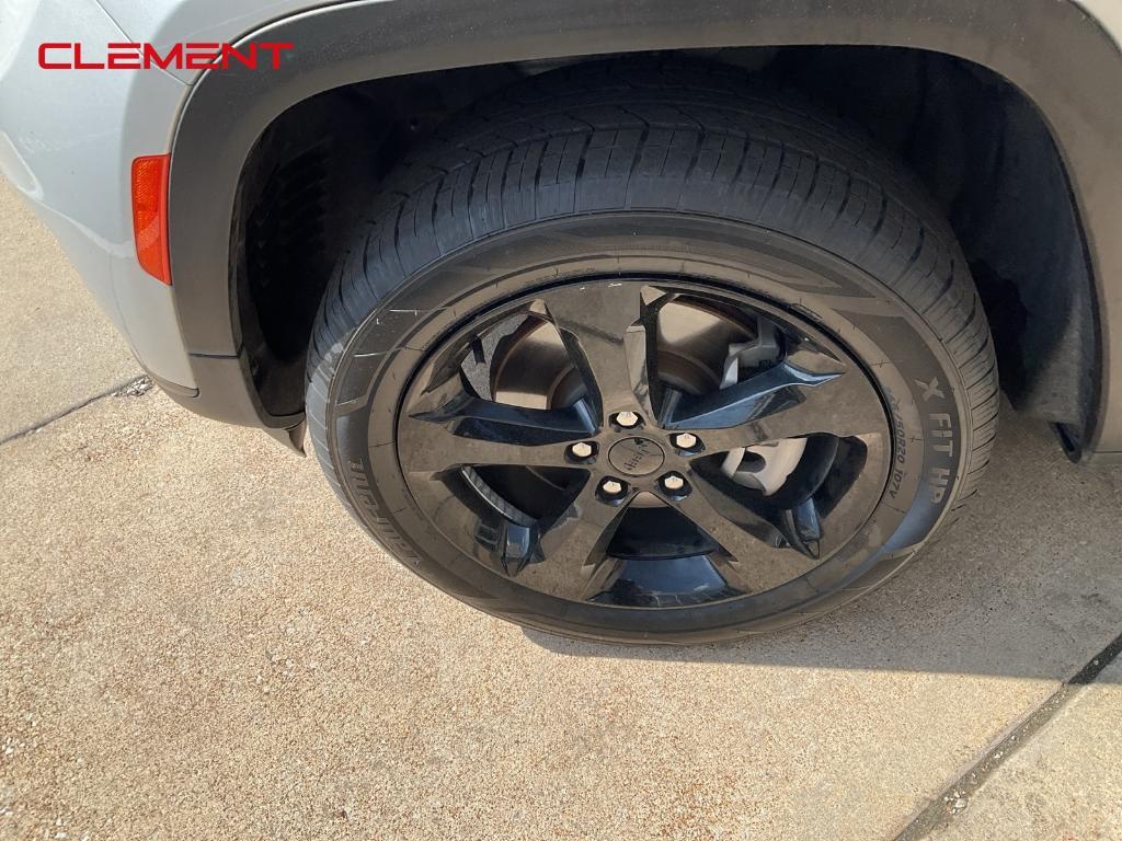 used 2023 Jeep Grand Cherokee L car, priced at $30,931