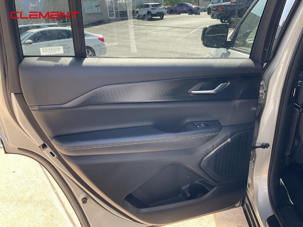 used 2023 Jeep Grand Cherokee L car, priced at $30,931
