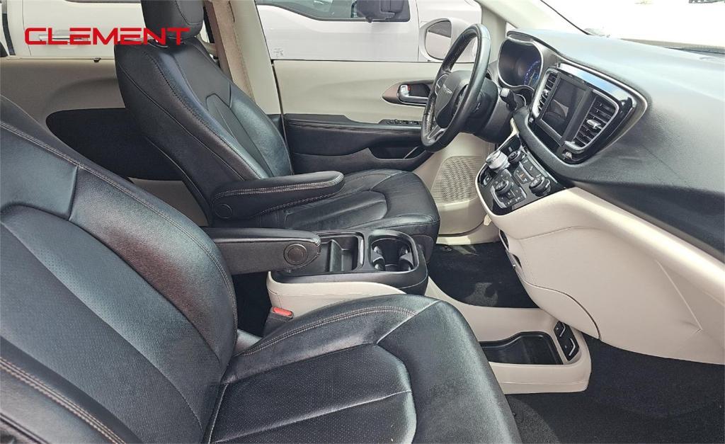 used 2020 Chrysler Pacifica car, priced at $20,790